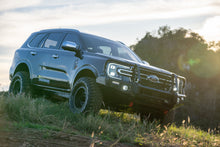 Load image into Gallery viewer, Commercial Deluxe Bullbar to Suit Ford Everest Next-Gen 2022+
